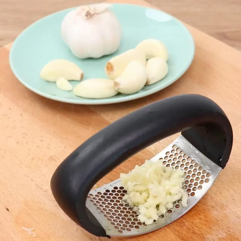 Garlic Press Rocker Stainless Steel Garlic Crusher Dishwasher Safe Rust Proof Garlic Mincer Tool for Kitchen Gadgets